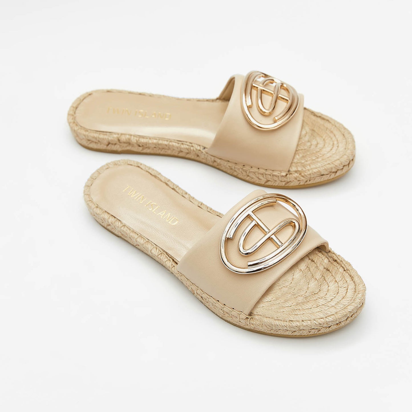 CAIMAN CREMA